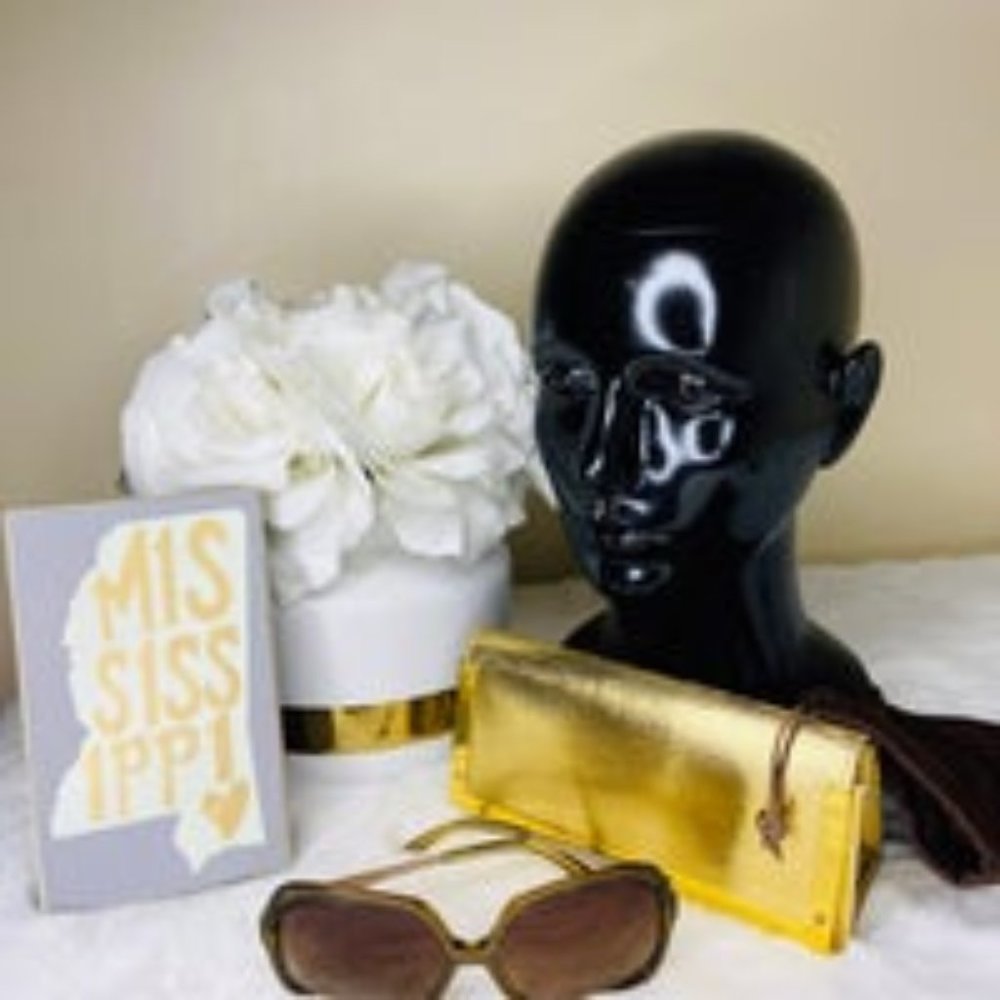 Tory Burch Sunglasses - Picture 10 of 10